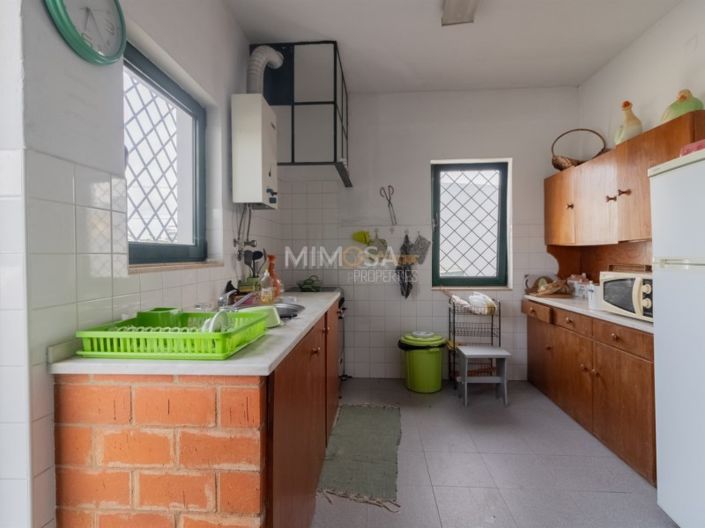 Image No.11-3 Bed House for sale