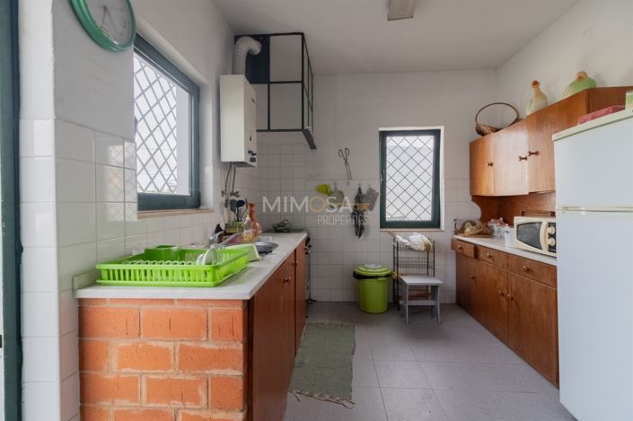 Image No.16-5 Bed House for sale