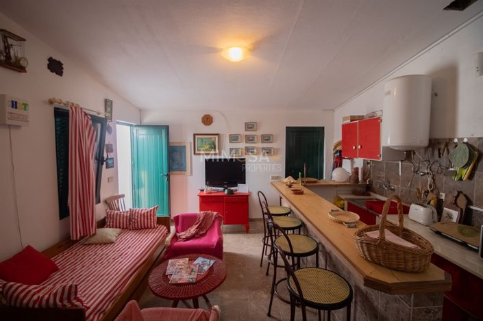 Image No.16-5 Bed House for sale