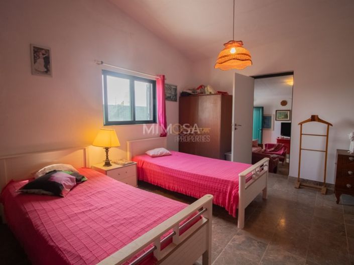 Image No.20-3 Bed House for sale