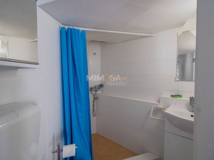 Image No.25-3 Bed House for sale