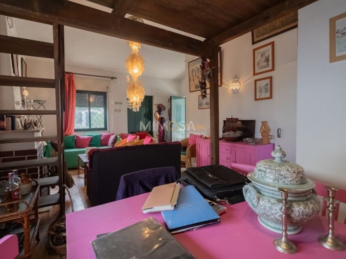 Image No.6-3 Bed House for sale
