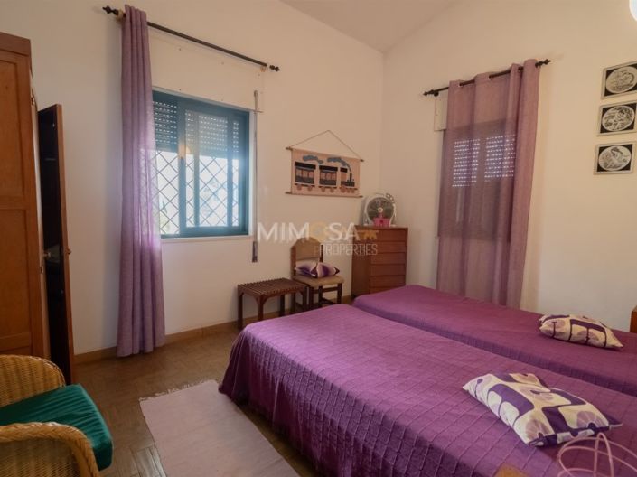 Image No.8-3 Bed House for sale