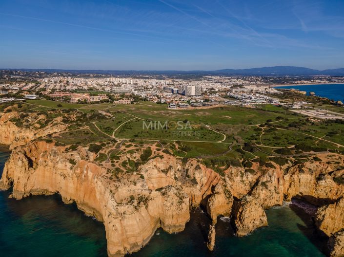 Image No.25-4 Bed Property for sale