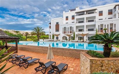 ce6c04f3-4bd3-4a71-92c8-f5f48e79ea03