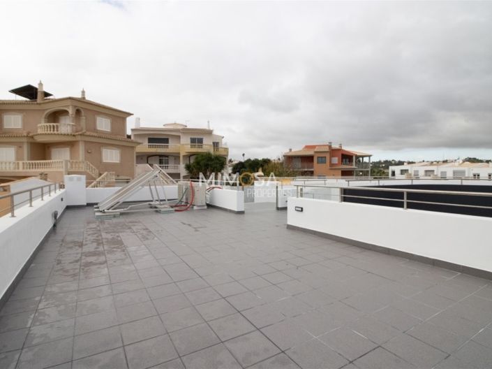 Image No.29-4 Bed House for sale