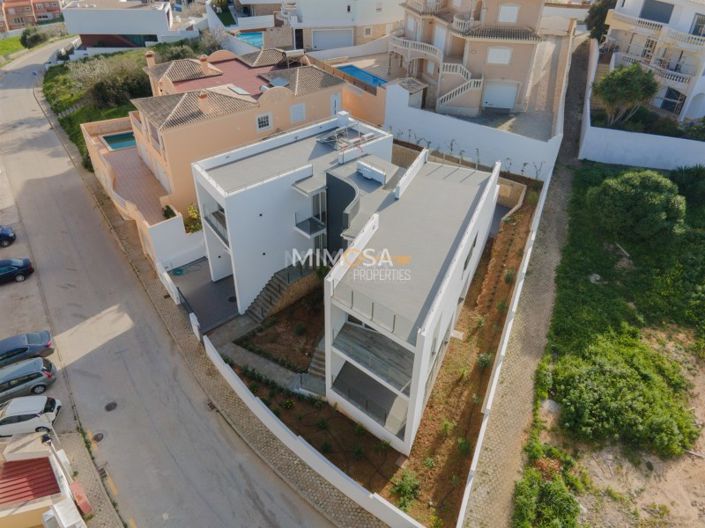 Image No.35-4 Bed House for sale