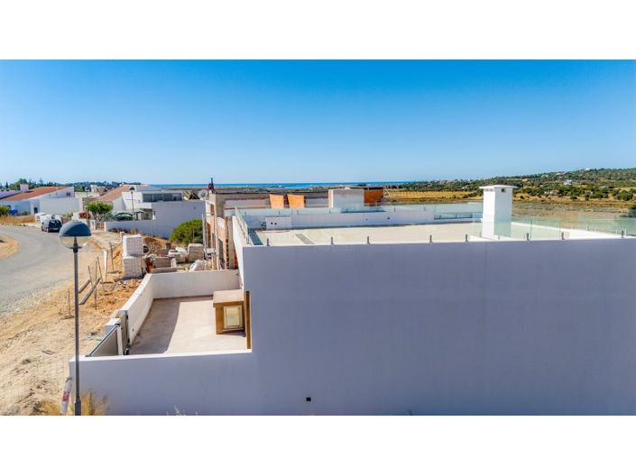 Image No.2-3 Bed House for sale