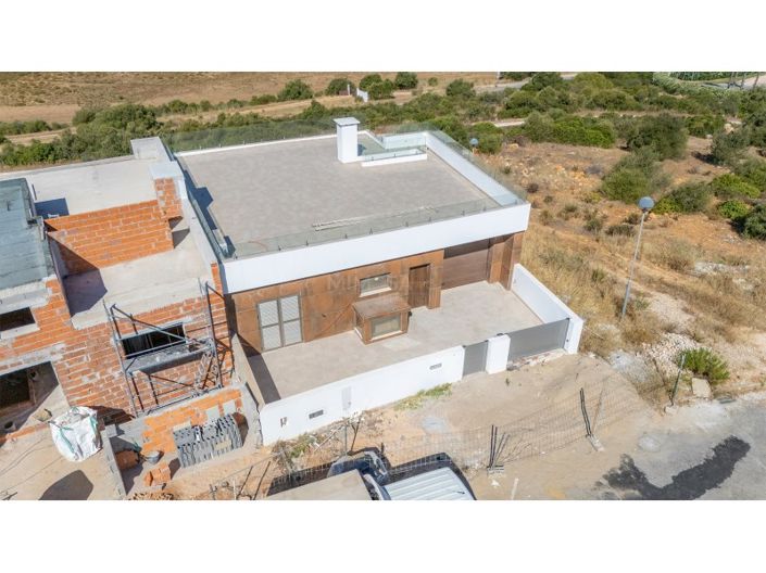 Image No.29-3 Bed House for sale