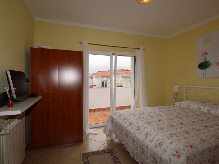 Image No.17-3 Bed House for sale