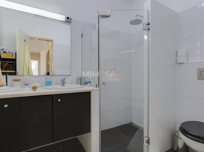 Image No.24-3 Bed House for sale