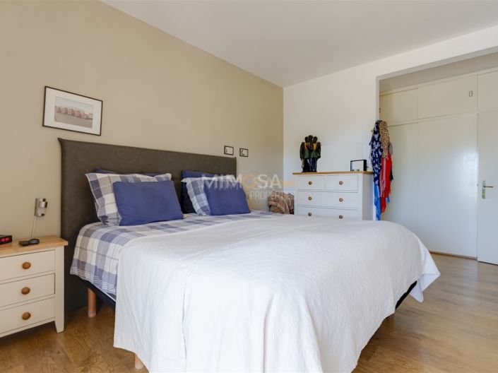 Image No.26-3 Bed House for sale