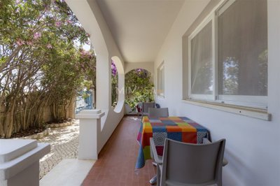 ba3784d1-fb55-469b-ab07-dc9d68fc11b0