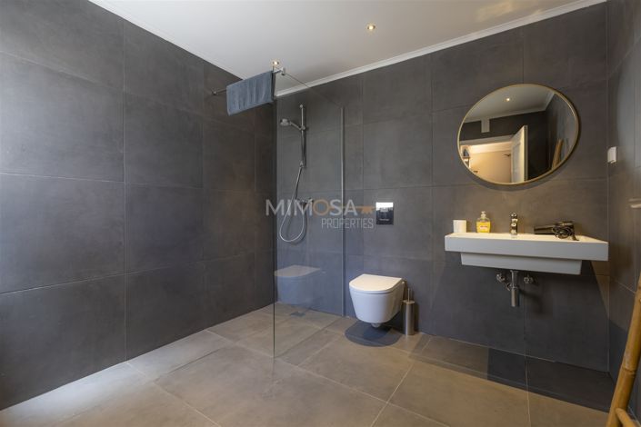 Image No.20-Maison de 7 chambres à vendre à Lagos