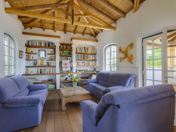 Image No.13-5 Bed House for sale