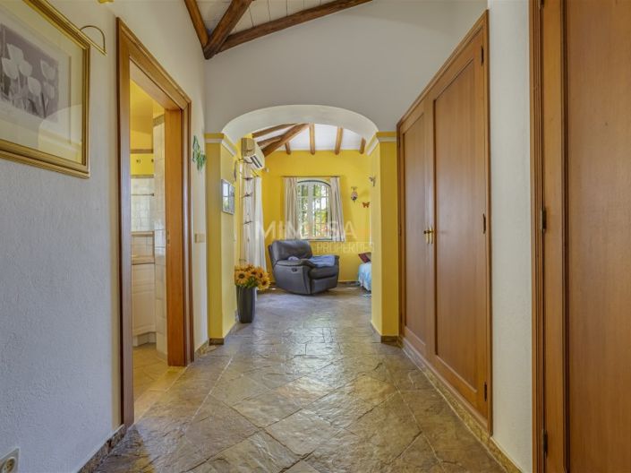 Image No.29-5 Bed House for sale