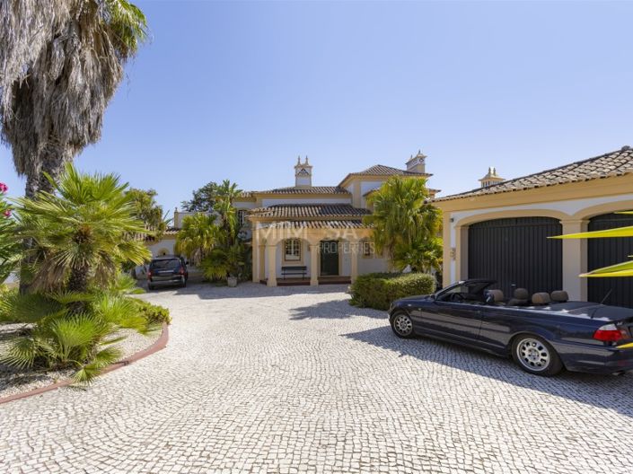 Image No.36-5 Bed House for sale