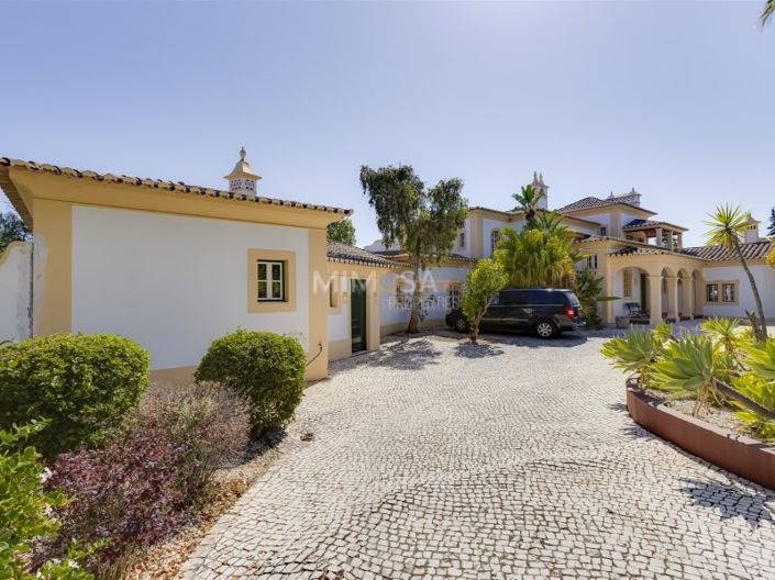 Image No.38-5 Bed House for sale