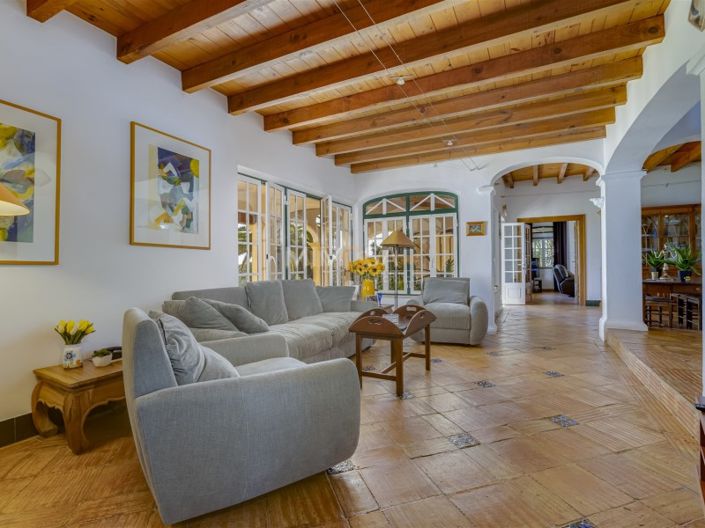 Image No.4-5 Bed House for sale