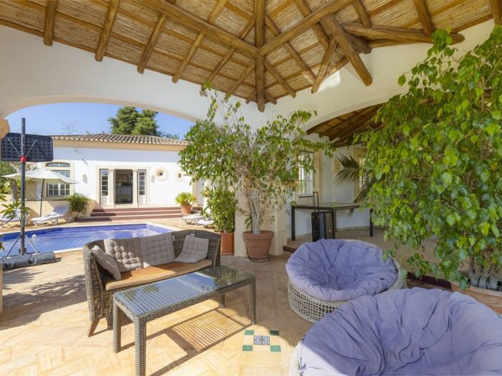 Image No.41-5 Bed House for sale