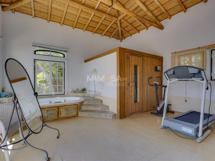 Image No.45-5 Bed House for sale