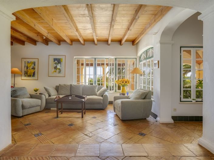 Image No.5-5 Bed House for sale