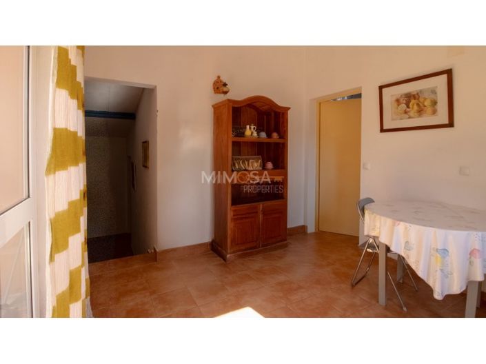 Image No.25-5 Bed House for sale