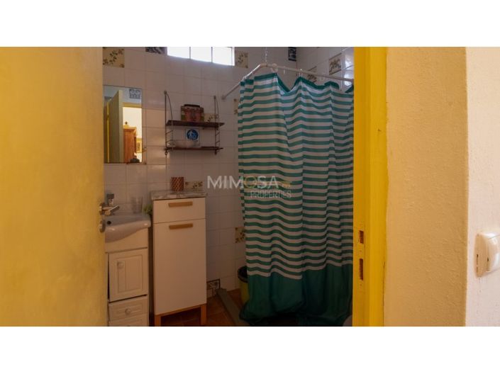Image No.26-5 Bed House for sale
