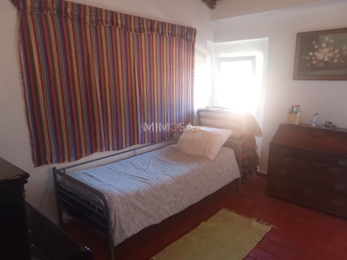Image No.8-5 Bed House for sale