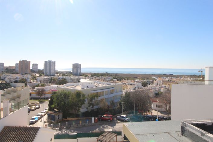 Image No.1-3 Bed Flat for sale