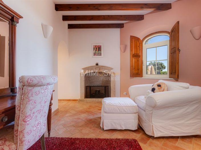 Image No.15-4 Bed House for sale