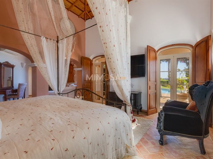 Image No.16-4 Bed House for sale
