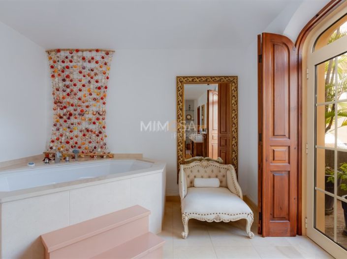 Image No.19-4 Bed House for sale