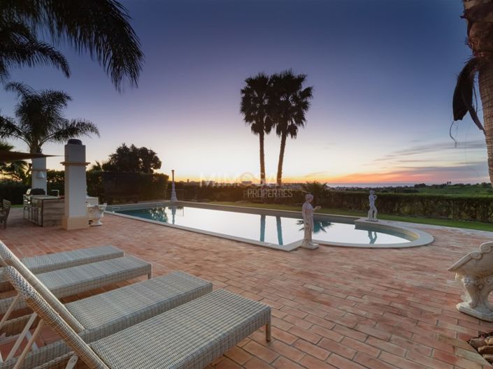 Image No.2-4 Bed House for sale