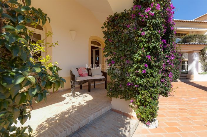 Image No.20-4 Bed House for sale