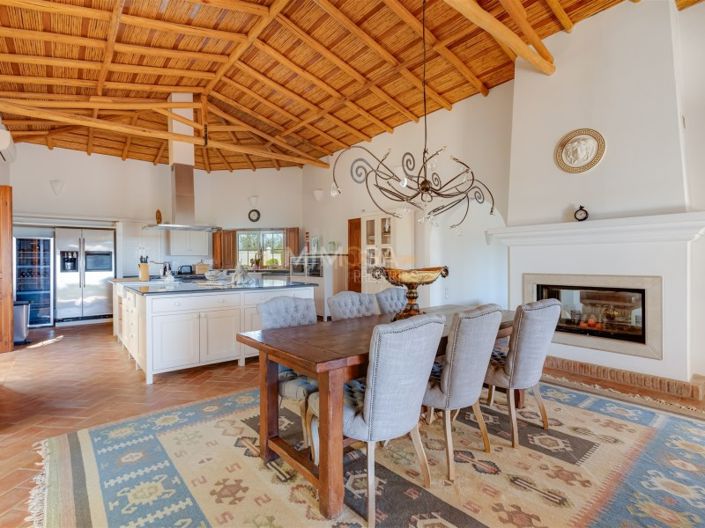 Image No.21-4 Bed House for sale