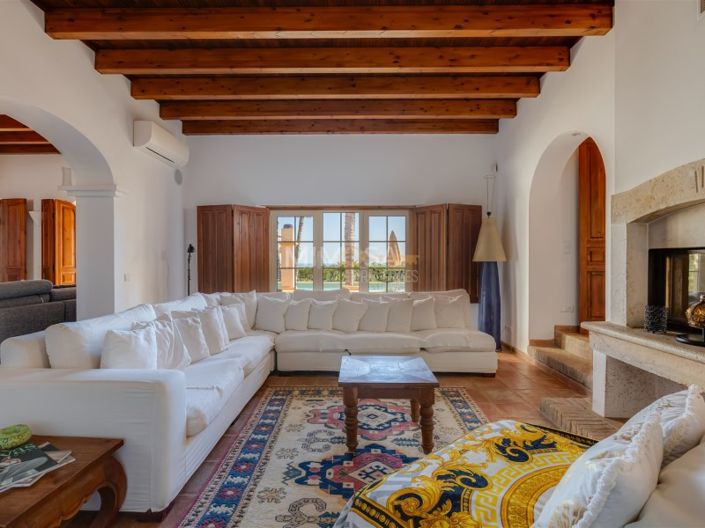 Image No.25-4 Bed House for sale