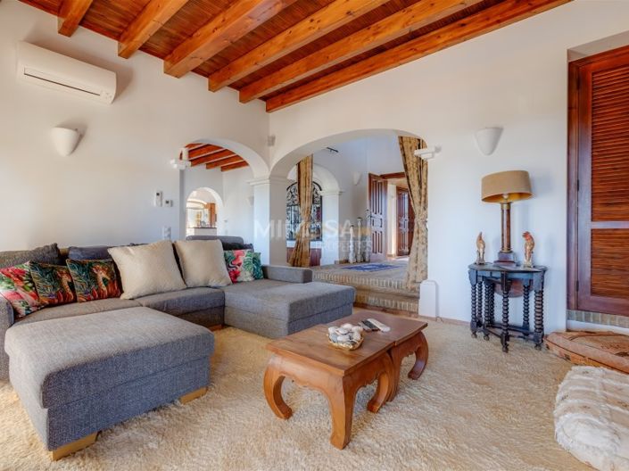 Image No.27-4 Bed House for sale