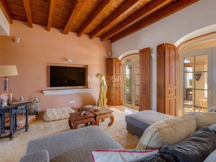 Image No.28-4 Bed House for sale