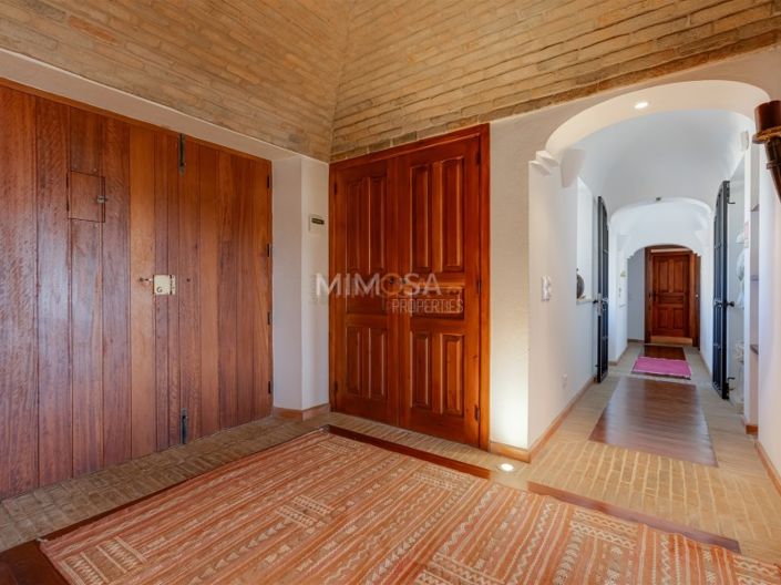 Image No.36-4 Bed House for sale