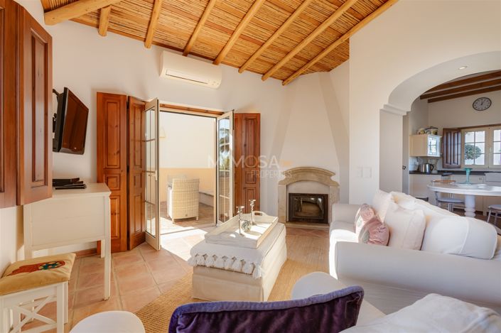 Image No.9-4 Bed House for sale