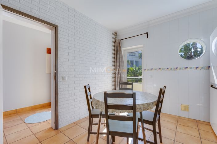 Image No.11-Appartement de 3 chambres à vendre à Lagos