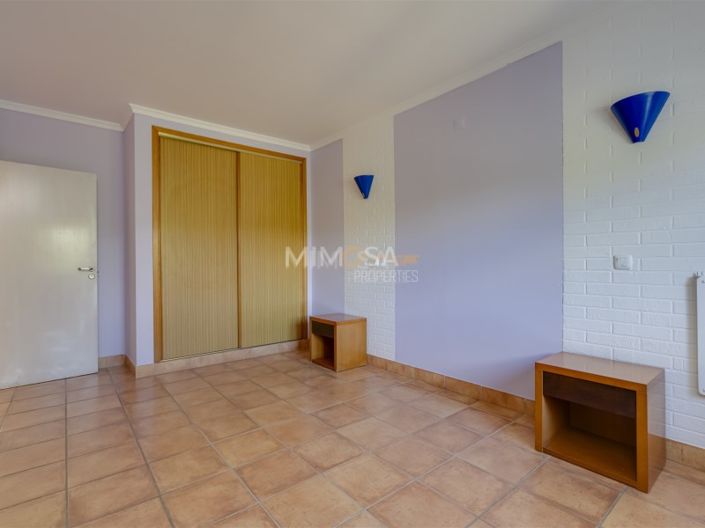 Image No.14-3 Bed Apartment for sale