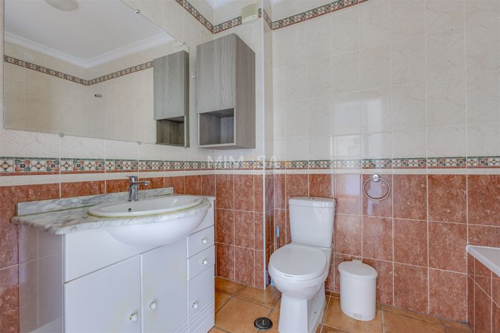 Image No.22-Appartement de 3 chambres à vendre à Lagos