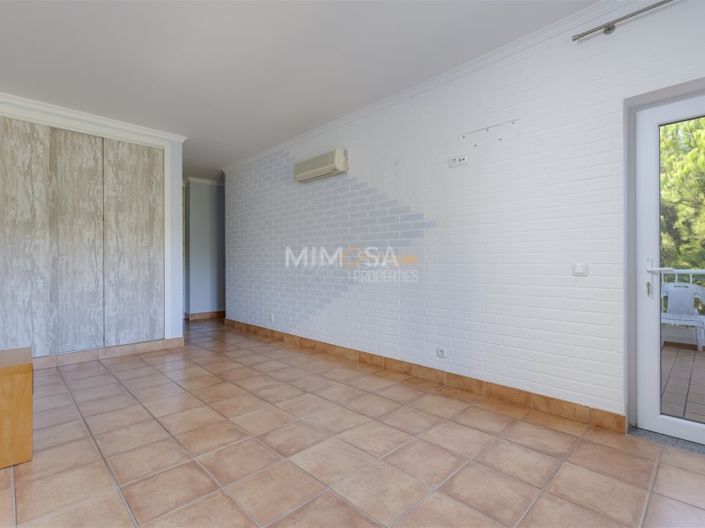 Image No.47-3 Bed Apartment for sale