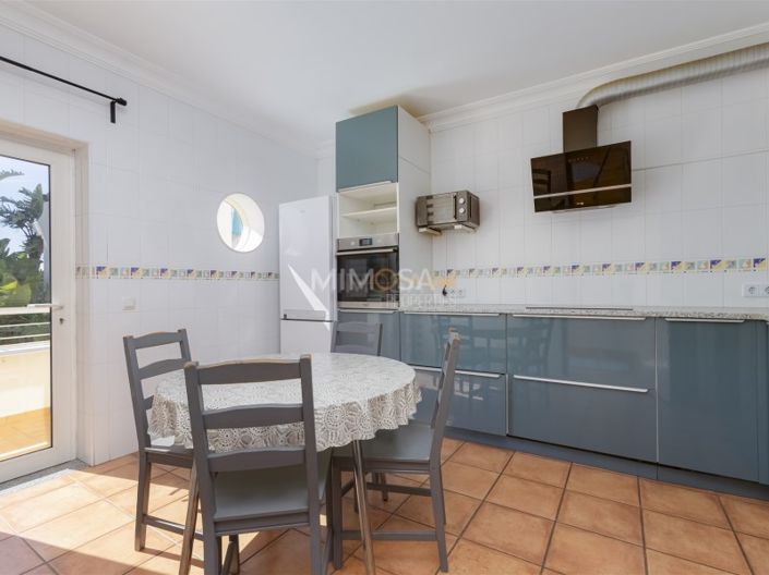 Image No.8-3 Bed Apartment for sale