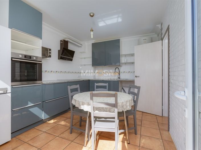 Image No.9-3 Bed Apartment for sale