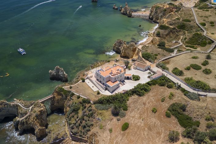 Image No.2-Maison de 8 chambres à vendre à Lagos