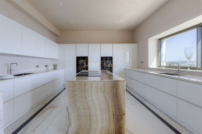 Image No.23-Maison de 8 chambres à vendre à Lagos