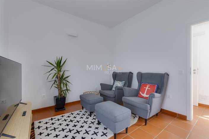 Image No.10-5 Bed House for sale